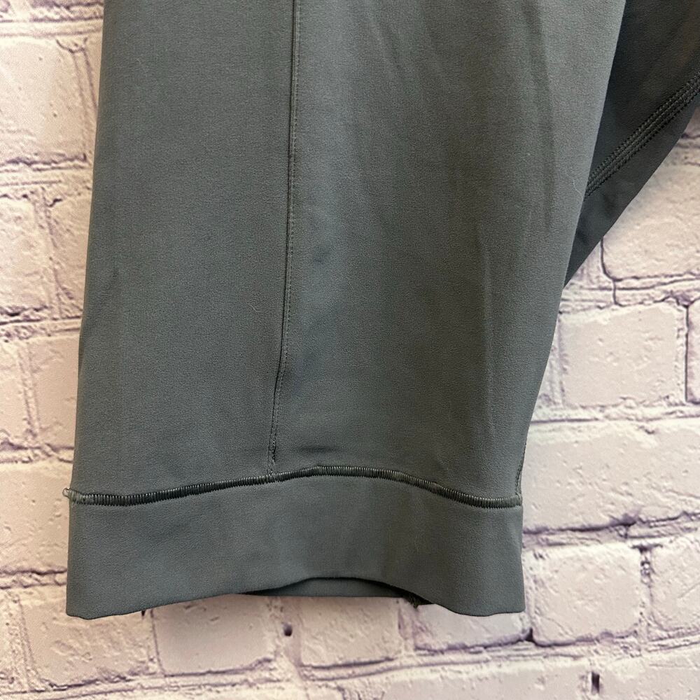 Nike Yoga Infinalon Tight Fitted Athletic Shorts Gray Men's Large NWT - Picture 3 of 12